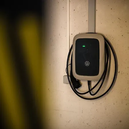 Engelberg 24h Check In מלון